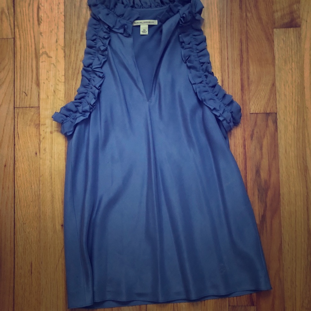 Elegant Banana Republic blouse.